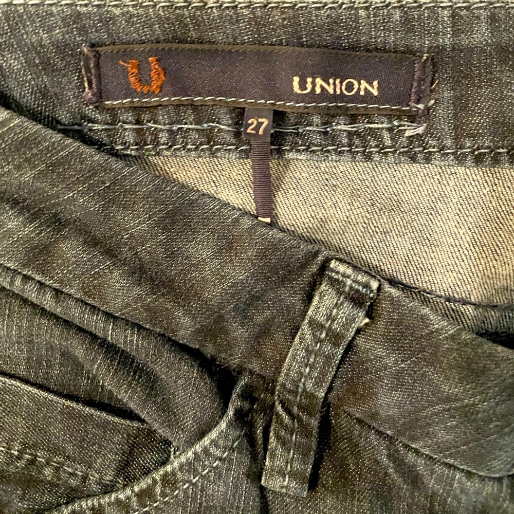 Vintage Union low rise bell bottoms in size 27.